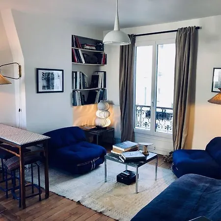 3 Bedrooms Apartment, Parisian Style * Paris